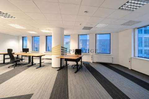 221m2 w biurowcu - Powiśle