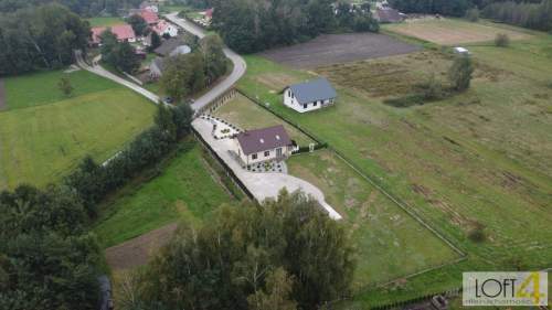 Przytulny dom w Żdżarach