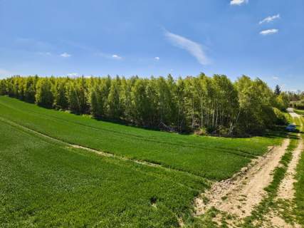 Mała działka 10,36a w Suchorabie gm. Niepołomice