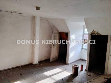 KAMIENICA W CENTRUM BLEDZEWA