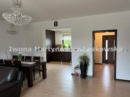 Szereg skrajny działka 5 arowa