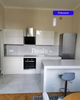 Apartament przy metrze