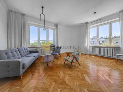 Elegancki 4 pokojowy apartament w kamienicy