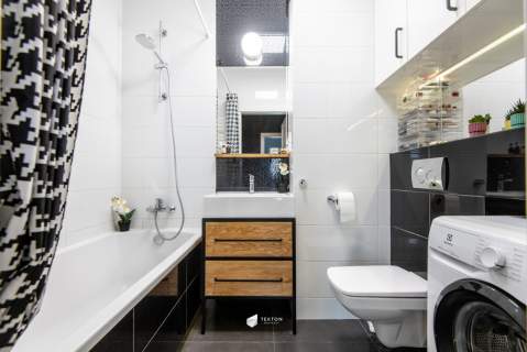 Piękne, zadbane z widokiem na zieleń i balkonem