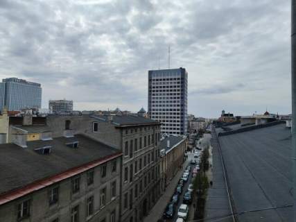 Na sprzedaż mieszkanie o pow. 198 m2 w secesyjnej kamienicy z...