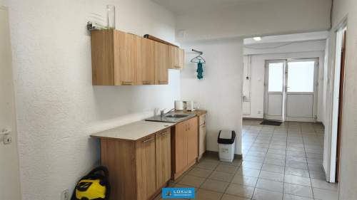 Lokal magazynowo-biurowy parter 150 m2 Teofilów