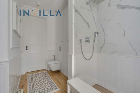 Luksusowy apartament z dużym tarasem 80 m od plaży