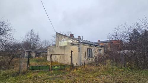 Działka budowlano - mieszkaniowa