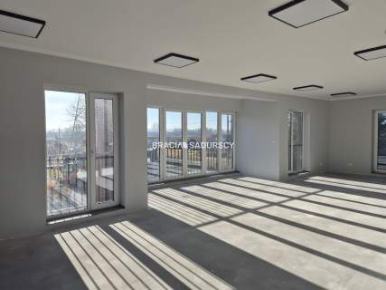 Wolnostojący obiekt biurowy- 300m2 