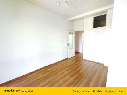 Kamienica z windą 3pokoje kuchnia balkon piwnica