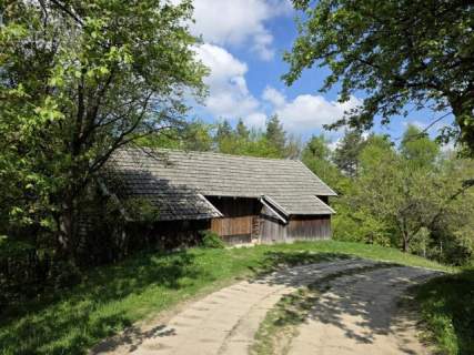Drewniany dom na wzgórzu - wśród lasów i ciszy, 4,04 ha
