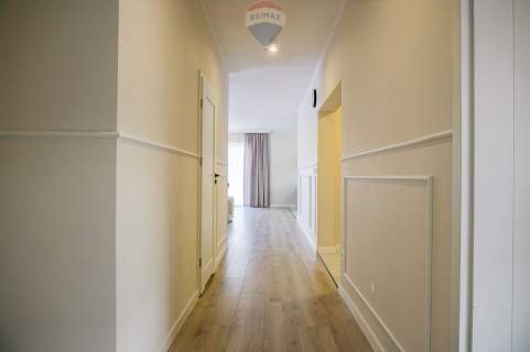 Nowoczesny wolnostojący dom 168m2 w Adamowiźnie