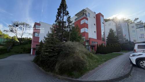 Kawalerka z garderobą i balkonem