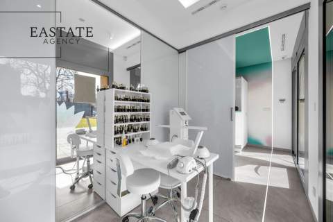 Lokal medyczny 39 m2 WITRYNA 19 DZIELNICA 