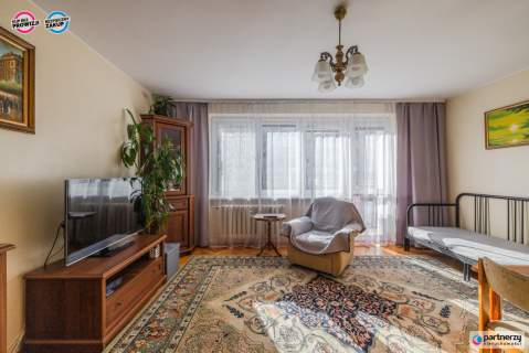 Pierwsze Piętro Potencjalne 3 Pokoje z Balkonem