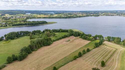 Działka budowlana nad jeziorem w Łapalicach