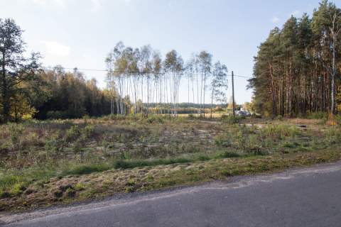 Działka budowlana z własnym stawem Kamińsko 3579m2