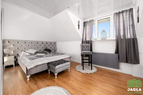 150 m2 Dom z Ogrodem Zimowym i 70 m2 Budynek Gosp.