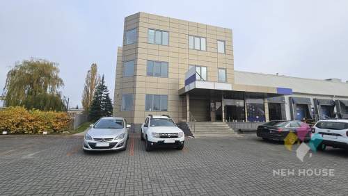 4 pomieszczenia biurowe 46m2 - parter, parking