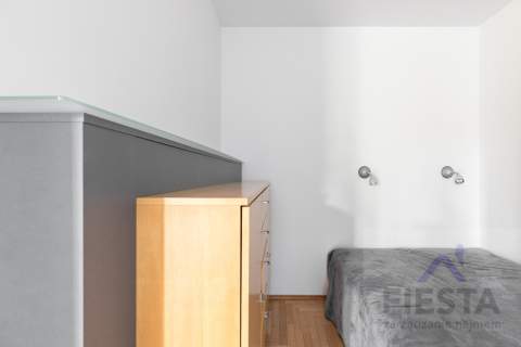 Duża kawalerka/ Balkon/ Parking/ Klimatyzacja