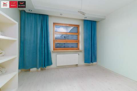 3/4 pok. do remontu duży balkon i garaż 