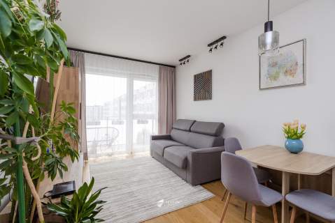 3 pokoje dwustronne duży balkon garaż
