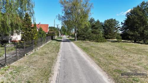 Działka nad Jeziorem Sarcze