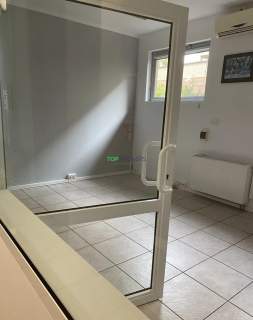 Lokal z witryną oraz dwoma niezależnymi wejściami