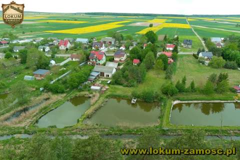 Dom ze stawem Kozieniec gm. Siennica Różana