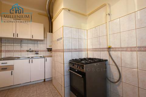 ŁAŃCUT 2 POKOJE WIDOKOWY BALKON CENTRUM
