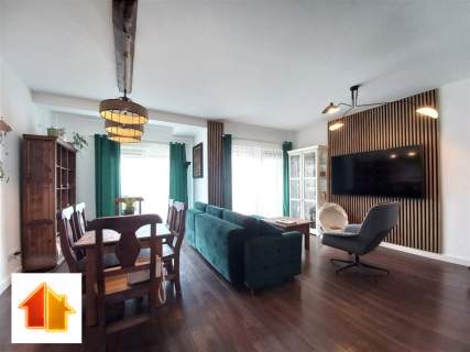 Piętrowy apartament z garażem w centrum