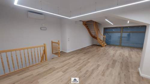 Lokal handlowy usługowy biurowy 150 m2 parking