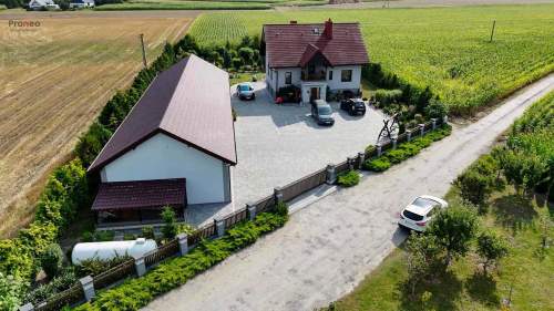 Okazała nieruchomość z potencjałem gospodarczym