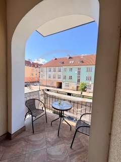 Przestronne mieszkanie w centrum, 1 piętro