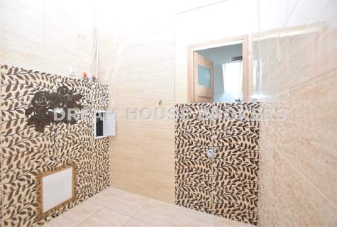 Budynek 1250 m2 na Sprzedaż Inwestecyjnie Tuchów 