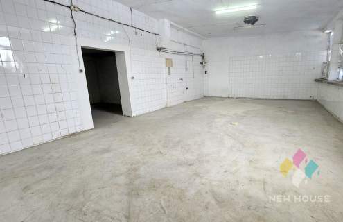Lokal pow. 157m2 rampa, idealny na magazyn