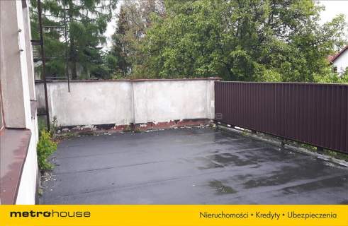 Obiekt wielofunkcyjny 1050 m2,działka 800 m2 Ursus