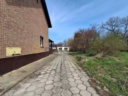 Mieszkanie dwupoziomowe z dużą działką Borek Wlkp