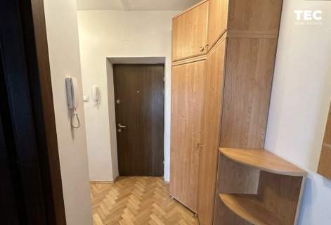 31 m po odświeżeniu Os. Urocze Nowa Huta