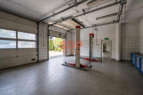 Lokal dom zaplecze działka 1649 m2 inwestycja 2w1
