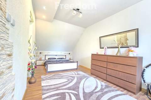 Nowoczesny dom z klimatem, 2000m2,