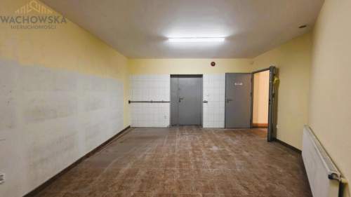 Funkcjonalny magazyn / punkt przeładunkowy - Kargowa