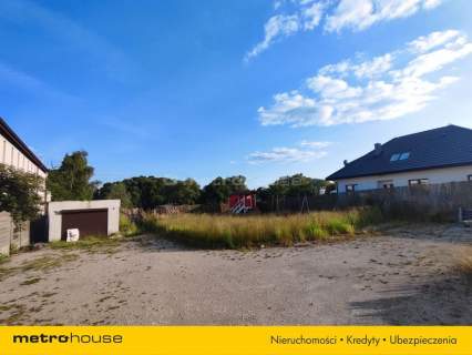 Parcela w pięknej lokalizacji - 731 m2
