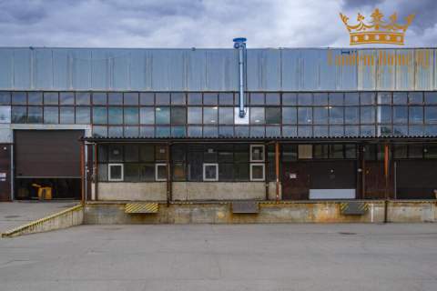 Na wynajem magazyn 638,54m, dwie bramy, budynek ogrzewany, Bielany,...