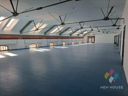 Loft usługowo-biurowy z parkingiem - Koszary Park