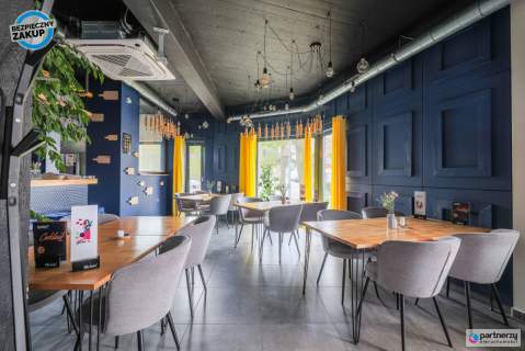 2-letni budynek w centrum Małego Kacka