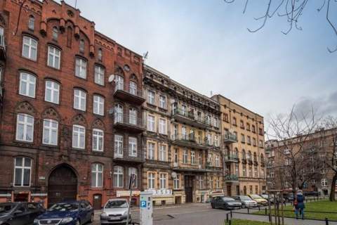 Przytulna kawalerka w centrum - Sikorskiego 4