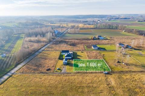 Działka 801 m2 w Falęcinie