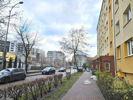 Okazja Kup i wynajmuj 3 pokoje 4 piętro cegła