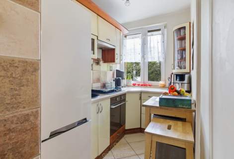 Trzy osobne pokoje Balkon pierwsze pietro
